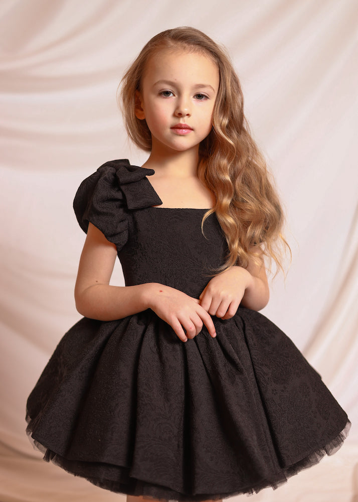 Dress in black jacquard