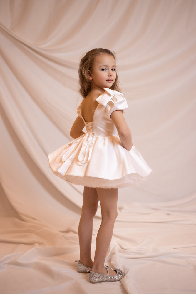 Doll dress in white satin - Flowers and Ruffles